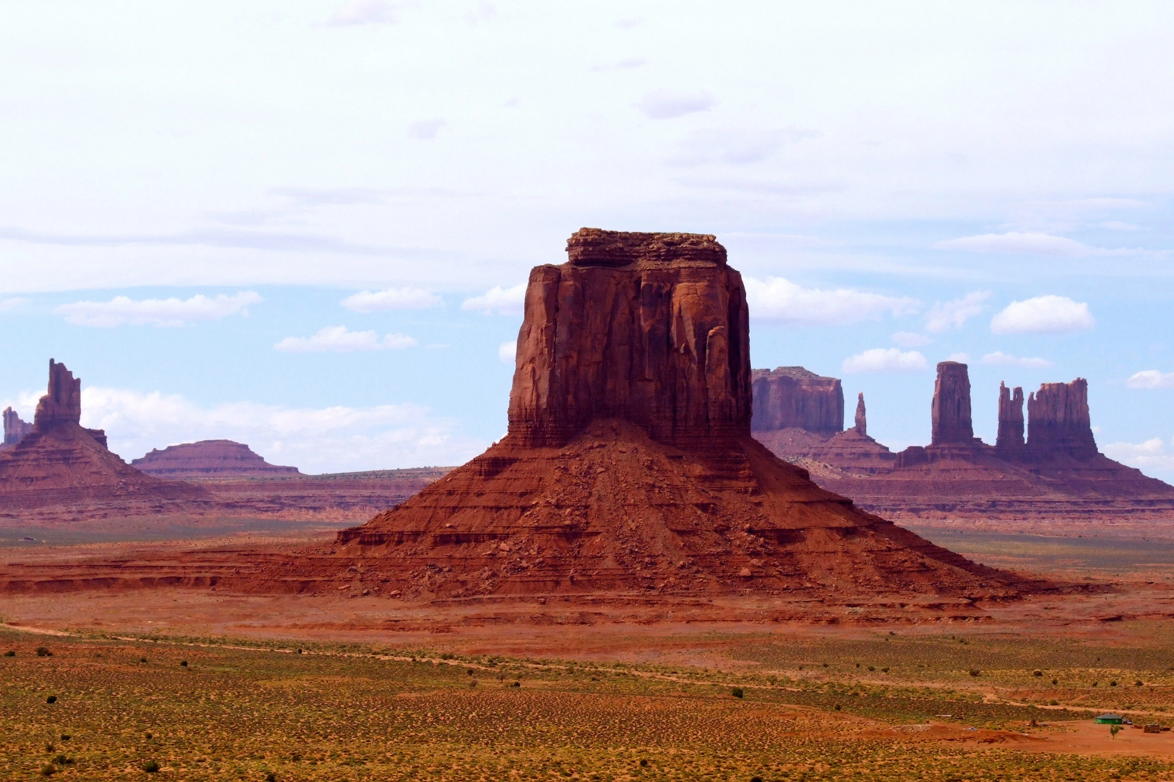 Monument_Valley,_Arizona[1].webp